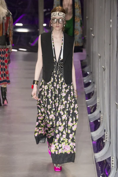 Look 73